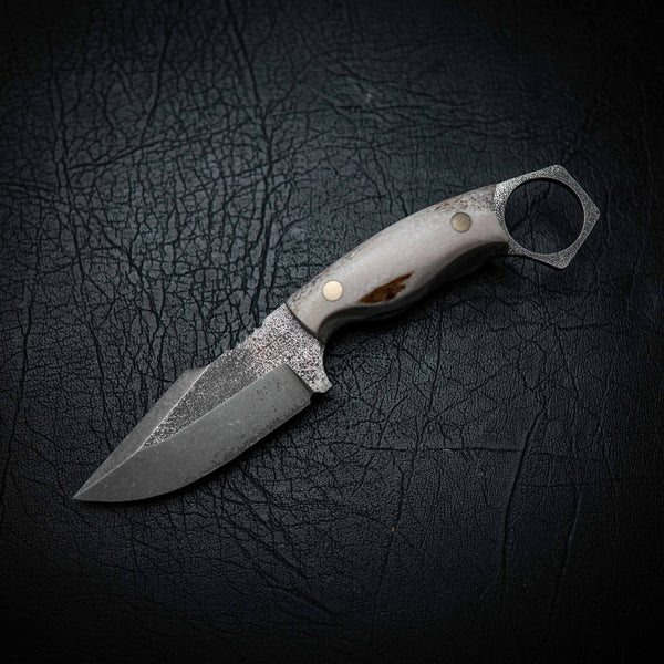Mini Hunter – Full Fallow Deer Antler (Stonewashed)