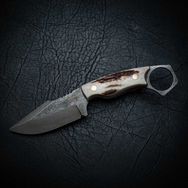 Mini Hunter – Full Fallow Deer Antler (Stonewashed)