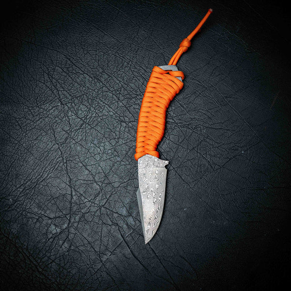 Mini Hunter – Orange Paracord (Damascus)