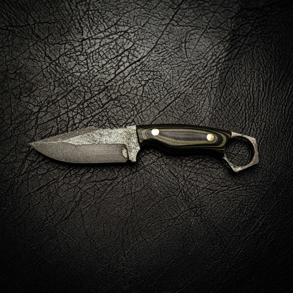N690 Mini Hunter – Black and Green Layered G10 (Rugged Etched Finish)