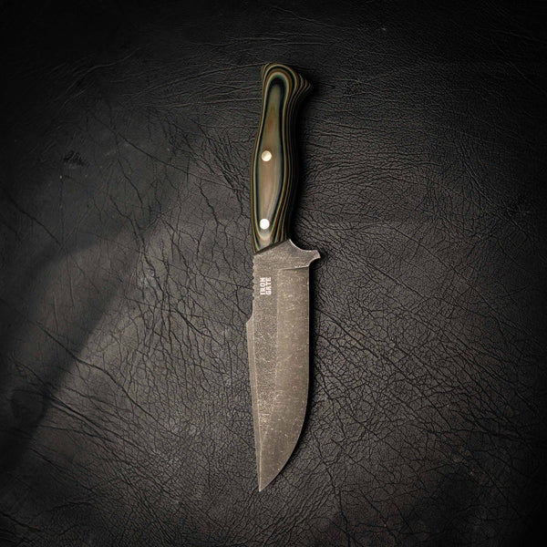 N690 Hunter – Stonewashed Finish