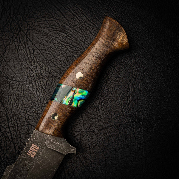 N690 Hunter – Stonewashed Finish