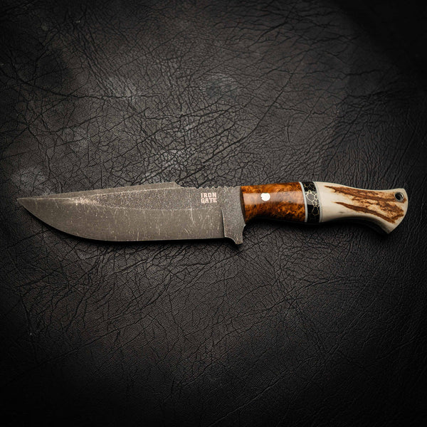 N690 Hunter – Stonewashed Finish
