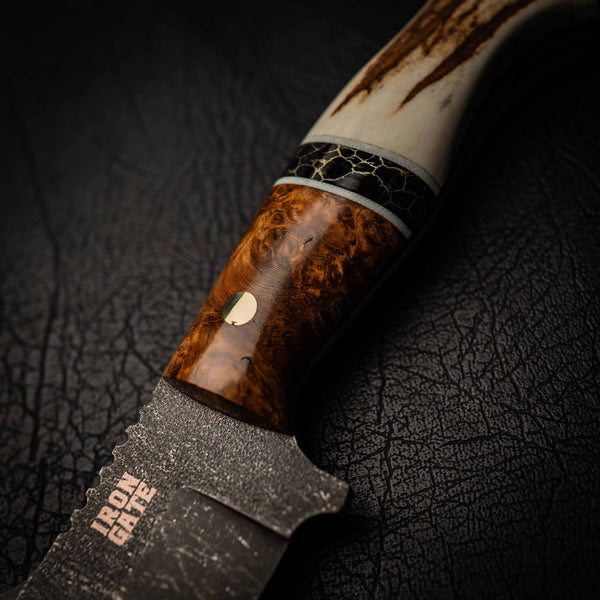 N690 Hunter – Stonewashed Finish