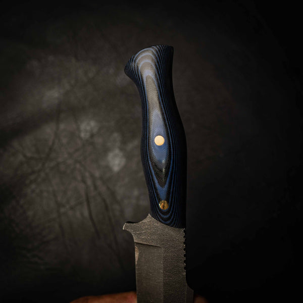 N690 Hunter – Stonewashed Finish