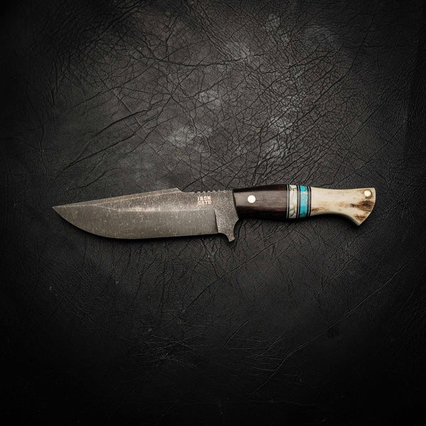 N690 Hunter – Stonewashed Finish