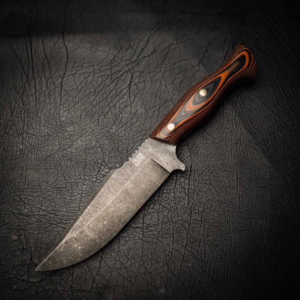N690 Hunter – Stonewashed Finish