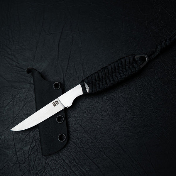 Magnacut Paracord Caping Knife