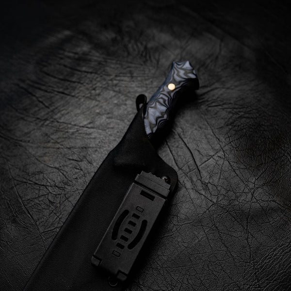 Wide Hunter — Blue & Black Layered G10, Rock Face