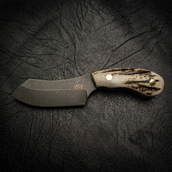 Notch — Fallow Deer Antler — Detail view | Iron Gate Knives