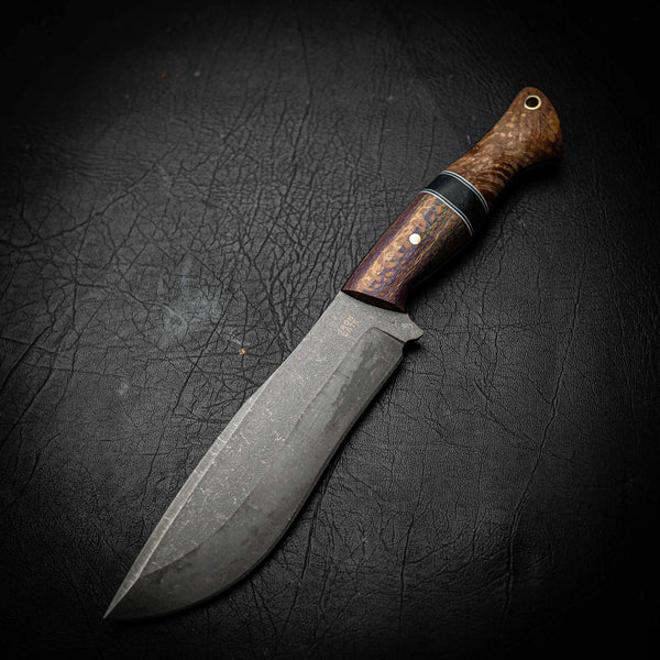 Bear Knife – N690 Stonewashed | Super Curly Birch & Brass TruStone Spacer