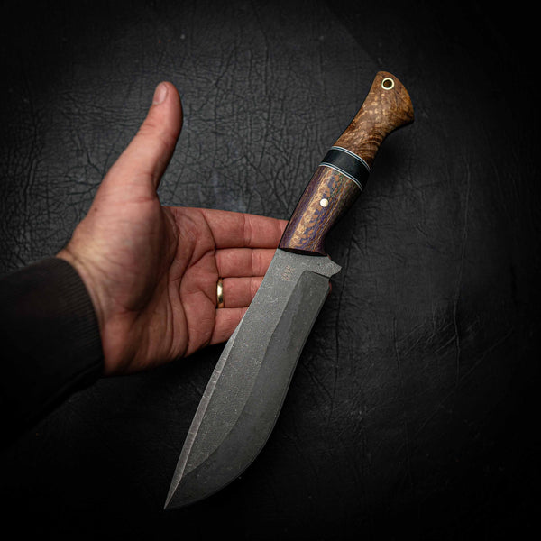 Bear Knife – N690 Stonewashed | Super Curly Birch & Brass TruStone Spacer