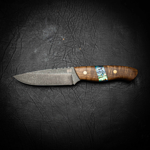 Bushcraft – N690 Stonewashed | Stabilised Acacia & Abalone (Pāua) Shell