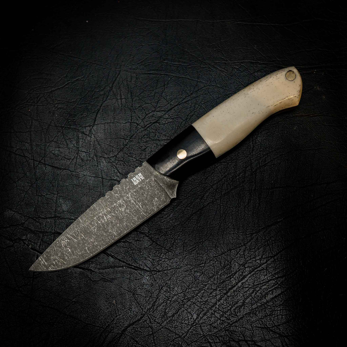 Bushcraft — Stonewashed N690 | Buffalo Horn & Giraffe Bone