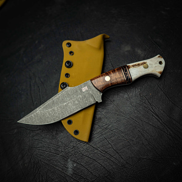 Stonewashed Hunter – Tassie Blackwood & Antler