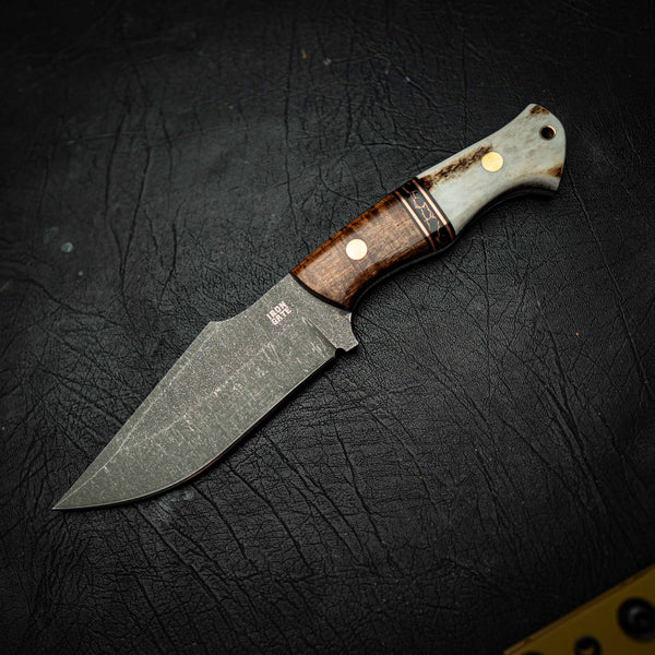 Stonewashed Hunter – Tassie Blackwood & Antler
