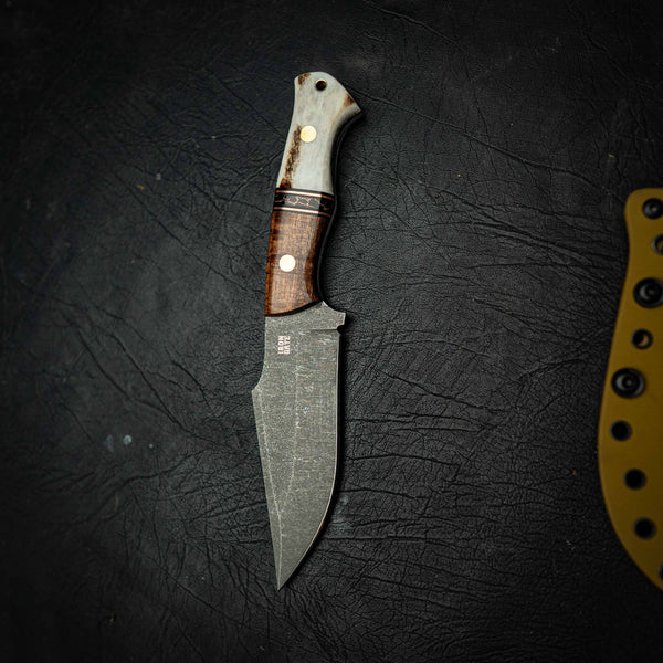 Stonewashed Hunter – Tassie Blackwood & Antler