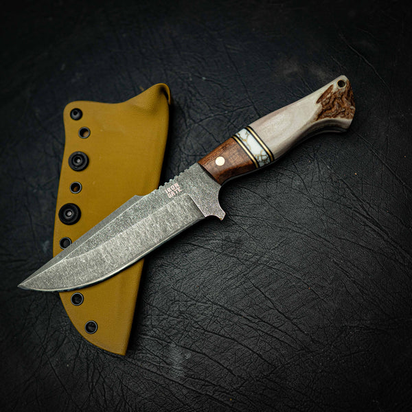 Stonewashed Hunter – Tassie Blackwood & Antler