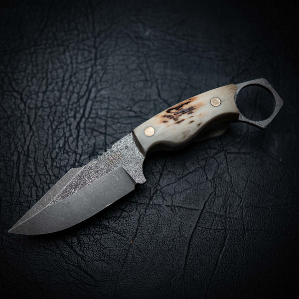 Mini Hunter – Full Fallow Deer Antler (Stonewashed)