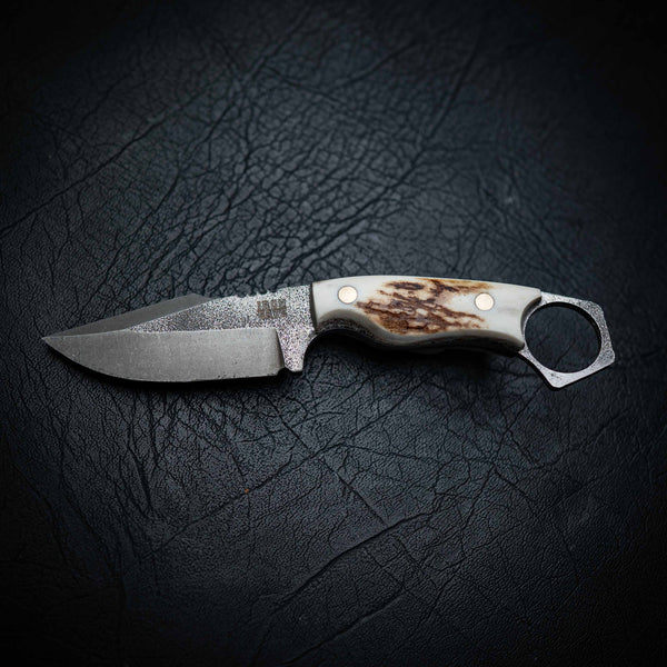 Mini Hunter – Full Fallow Deer Antler (Stonewashed)