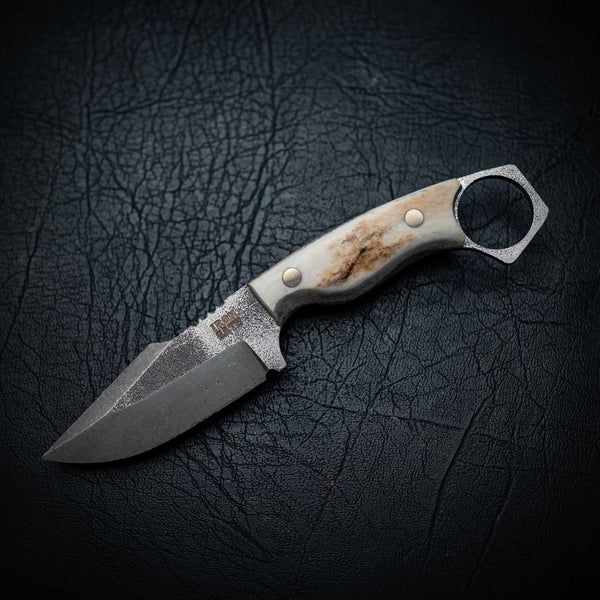 Mini Hunter – Full Fallow Deer Antler (Stonewashed)