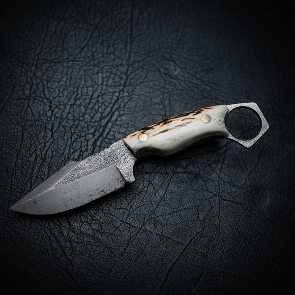 Mini Hunter – Full Fallow Deer Antler (Stonewashed)