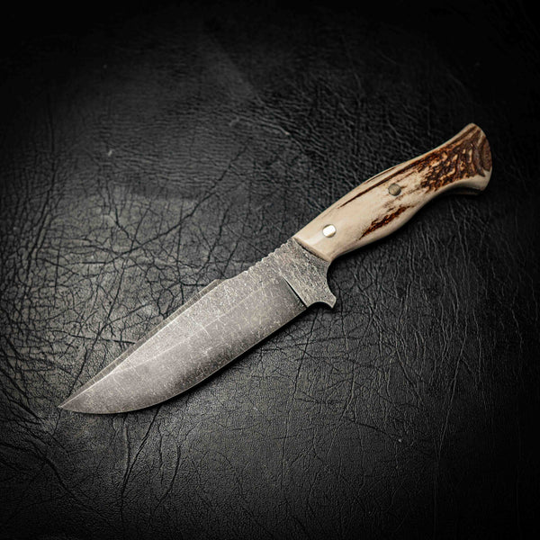 N690 Hunter – Full Fallow Deer Antler Handle