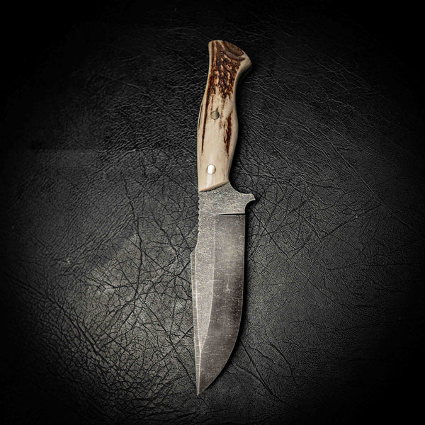 N690 Hunter – Full Fallow Deer Antler Handle