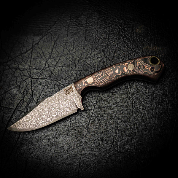 Mini Hunter – Stainless Random Damascus San Mai & Copper Infused Carbon Fiber