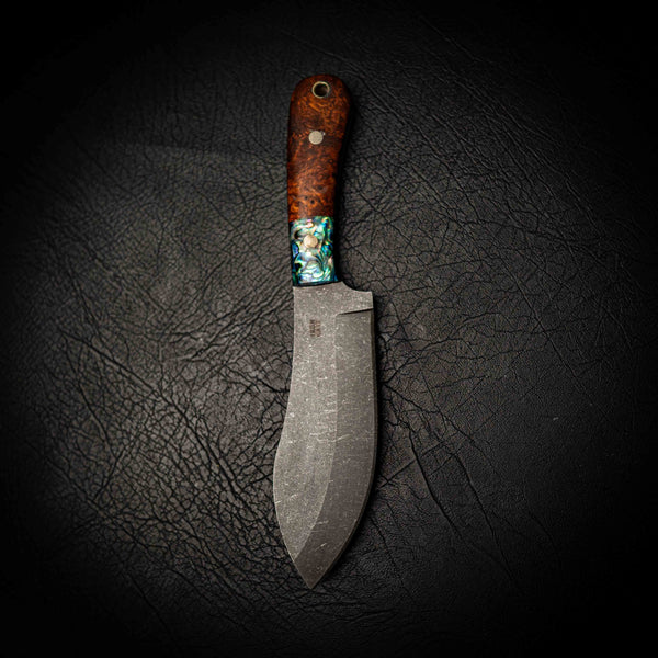 N690 Nesmuk – Stabilised Honduran Rosewood with Abalone Shell Handle