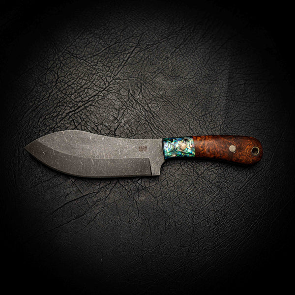 N690 Nesmuk – Stabilised Honduran Rosewood with Abalone Shell Handle