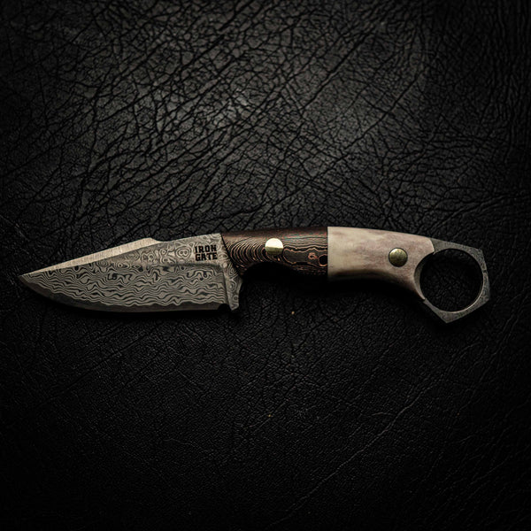 Damascus Mini Hunter – Half Fallow Deer Antler and Carbon with Copper Layers