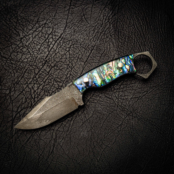N690 Mini Hunter – Full Abalone (Paua)