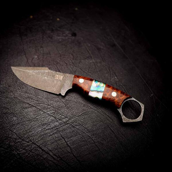 Mini Hunter – Stonewashed N690 | Amboyna Burl & Abalone Inlay
