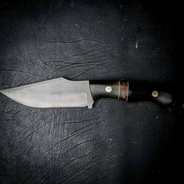 Wide Hunter – Stonewashed N690 | Wenge, Green Dyed Maple & Banksia