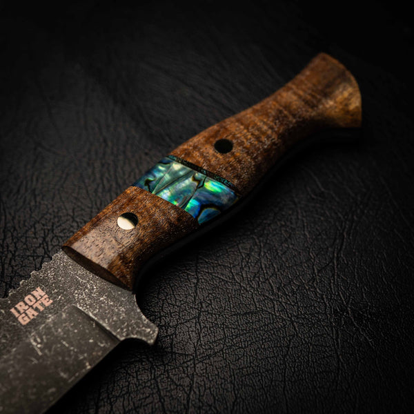 N690 Hunter – Stonewashed Finish