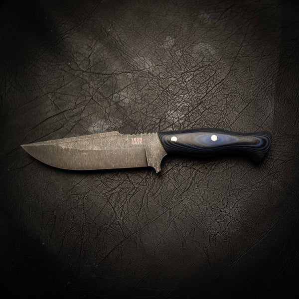 N690 Hunter – Stonewashed Finish