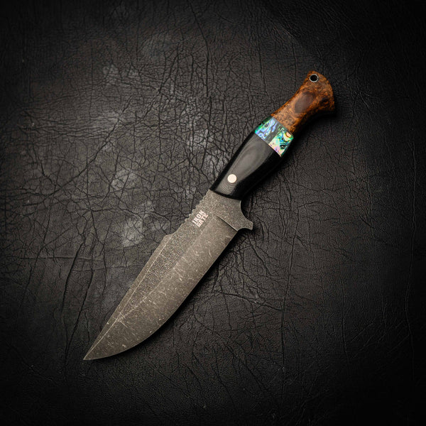 N690 Hunter – Stonewashed Finish