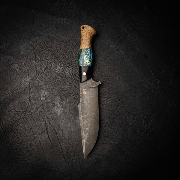 N690 Hunter – Stonewashed Finish