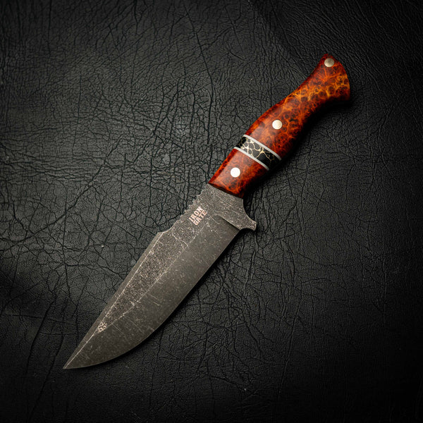 N690 Hunter – Red Amboyna Burl & Black TruStone