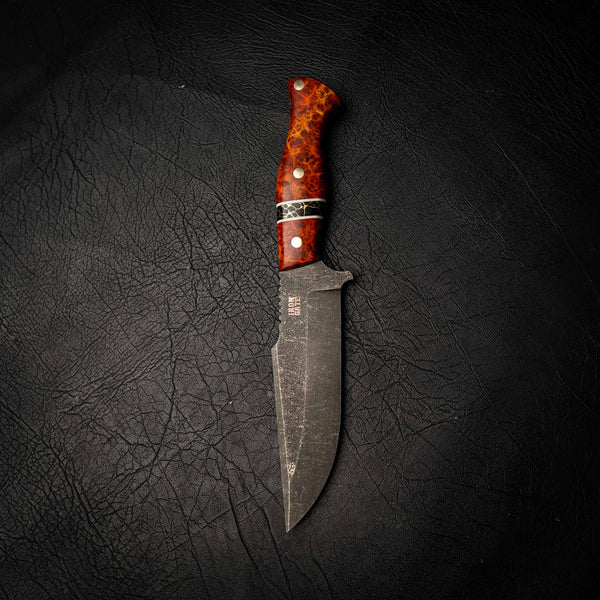 N690 Hunter – Red Amboyna Burl & Black TruStone