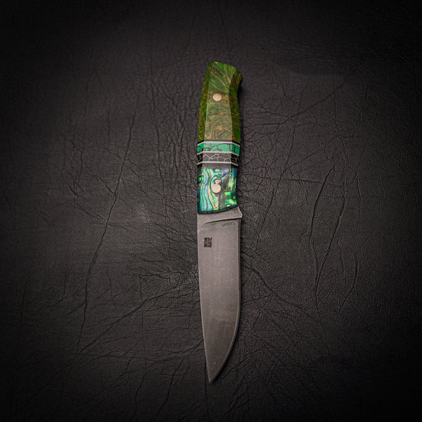 Bushcraft Knife – Stonewashed Steel and Exotic Inlay Handle