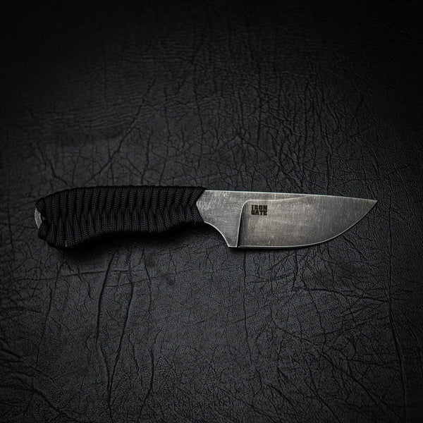 80CrV2 Paracord Drop Point Hunter – Black Wrap