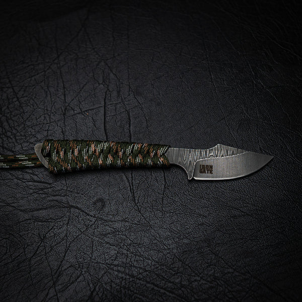 Stainless Ladder Damascus Mini Hunter – Green Camo Paracord
