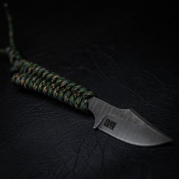 Stainless Ladder Damascus Mini Hunter – Light Green Camo Paracord