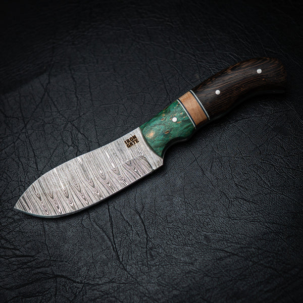 Ladder Damascus Skinner – Blue Dyed Maple Burl, Curly Maple & Wenge