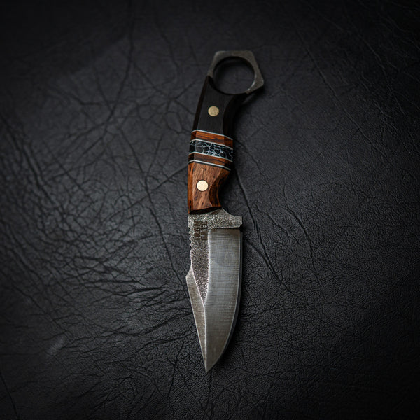 Mini Hunter - Segmented Handle
