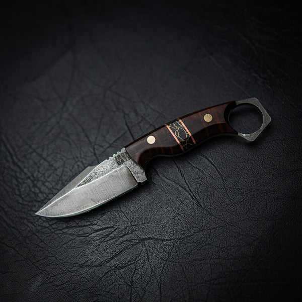 Mini Hunter - Segmented Handle
