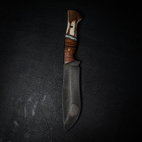 Bear Knife – Gidgee and Antler