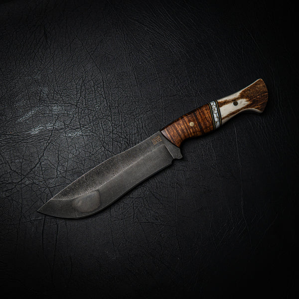 Bear Knife – Gidgee and Antler